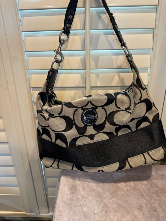 Coach | Bags | Vintage Y2k Coach Signature Canvas Shoulder Bag In
